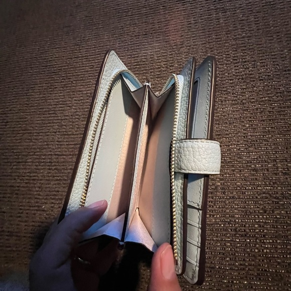 Kate spade medium wallet - Picture 5 of 7